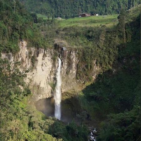 Hostal La Laguna Villamaría 外观 照片