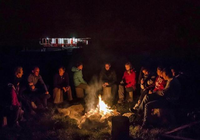 Hostal La Laguna Villamaría 外观 照片