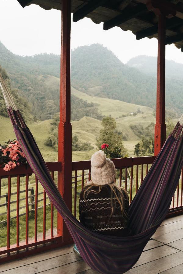 Hostal La Laguna Villamaría 外观 照片
